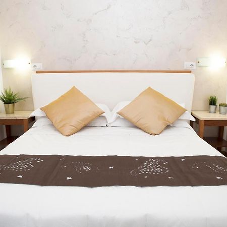 Hotel Capri โรม ภายนอก รูปภาพ